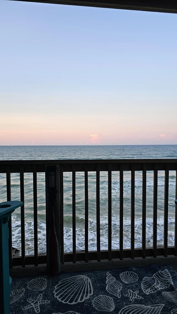 Topsail Reef 268 - Image 1